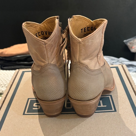 Tecovas Women's Brown Textured Ankle Boots - Picture 2 of 5